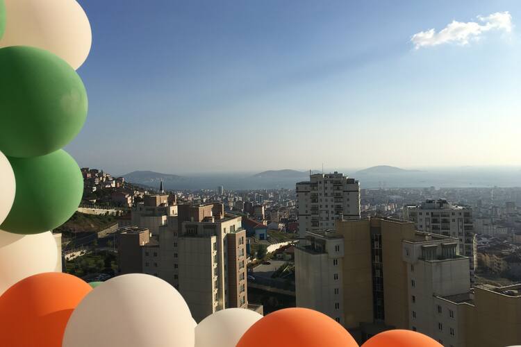 nish ada cafe zumrutevler istanbul